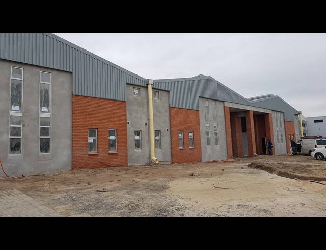 462M² FACTORY TO LET IN BRACKENFELL CENTRAL